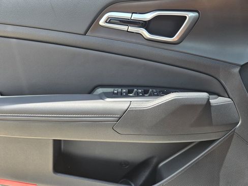 New 2026 Kia Sportage EX FWD image 18