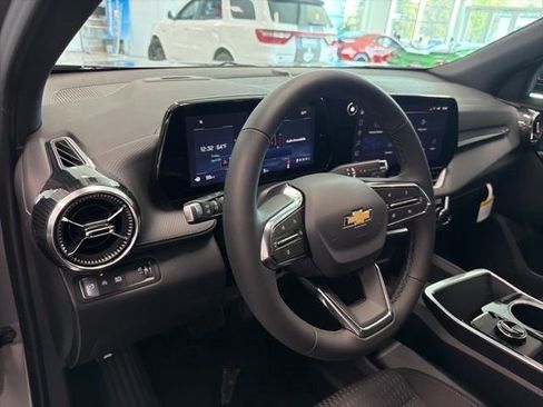 New 2026 Chevrolet Equinox LT FWD image 11