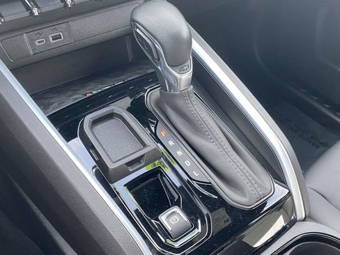 Used 2023 Chevrolet Colorado LT w/ LT Convenience Package III image 26