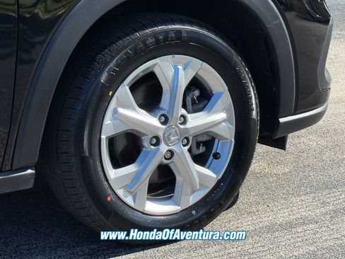 Certified 2024 Honda HR-V LX image 6