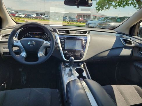 Used 2017 Nissan Murano S w/ Navigation Package AWD/4WD image 11