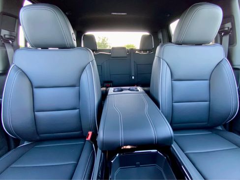 New 2026 Chevrolet Silverado EV LT image 33