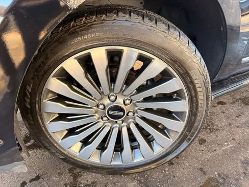 Used 2018 Lincoln Navigator L Reserve w/ Technology Package image 49