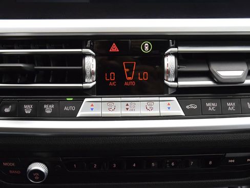 Used 2021 BMW 330i Sedan w/ Driving Assistance Package image 32