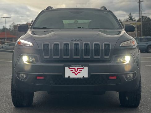 Used 2017 Jeep Cherokee Trailhawk w/ Comfort/Convenience Group image 7