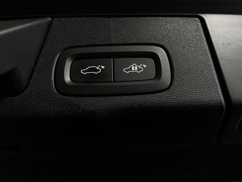 Used 2024 Volvo XC60 B5 Core image 29