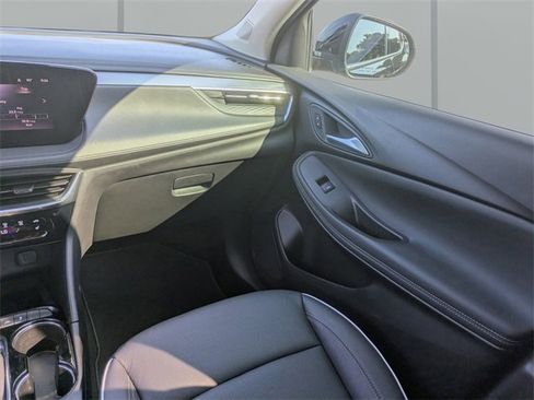 Used 2024 Buick Encore GX Avenir image 16