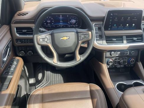 Used 2023 Chevrolet Tahoe High Country w/ Premium Package AWD/4WD image 13