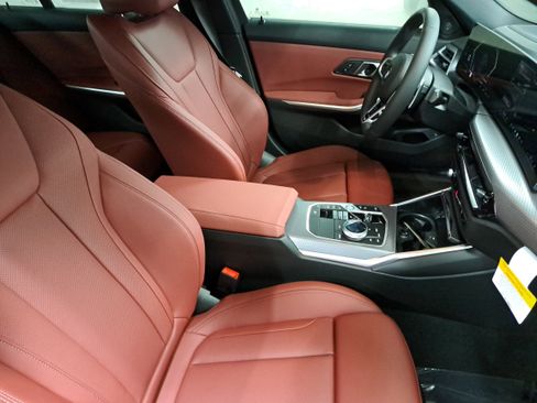 New 2026 BMW 330i Sedan w/ M Sport Package image 10