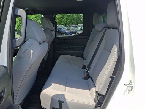 Certified 2024 Toyota Tacoma SR5 AWD/4WD image 10
