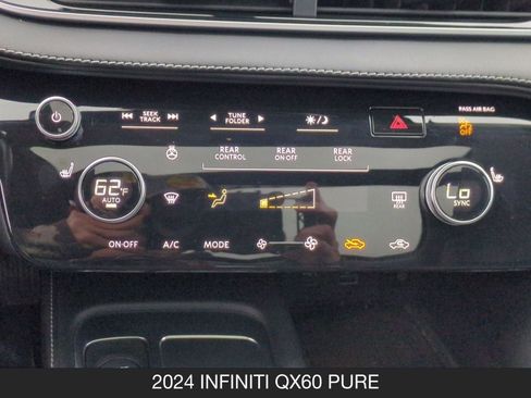 Certified 2024 INFINITI QX60 Pure image 21