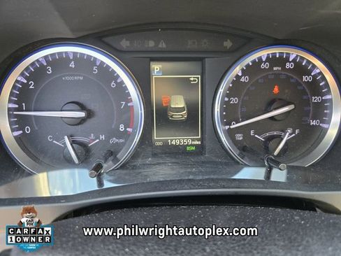 Used 2022 Toyota RAV4 LE FWD image 28