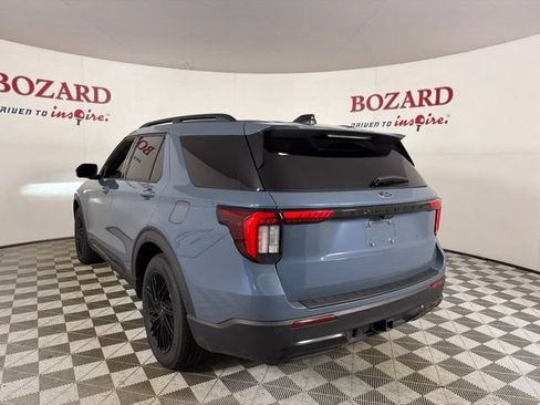 Used 2025 Ford Explorer ST-Line RWD image 11