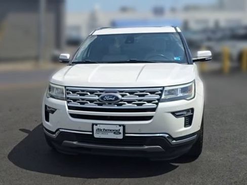 Certified 2018 Ford Explorer Limited w/ Equipment Group 301A AWD/4WD image 4