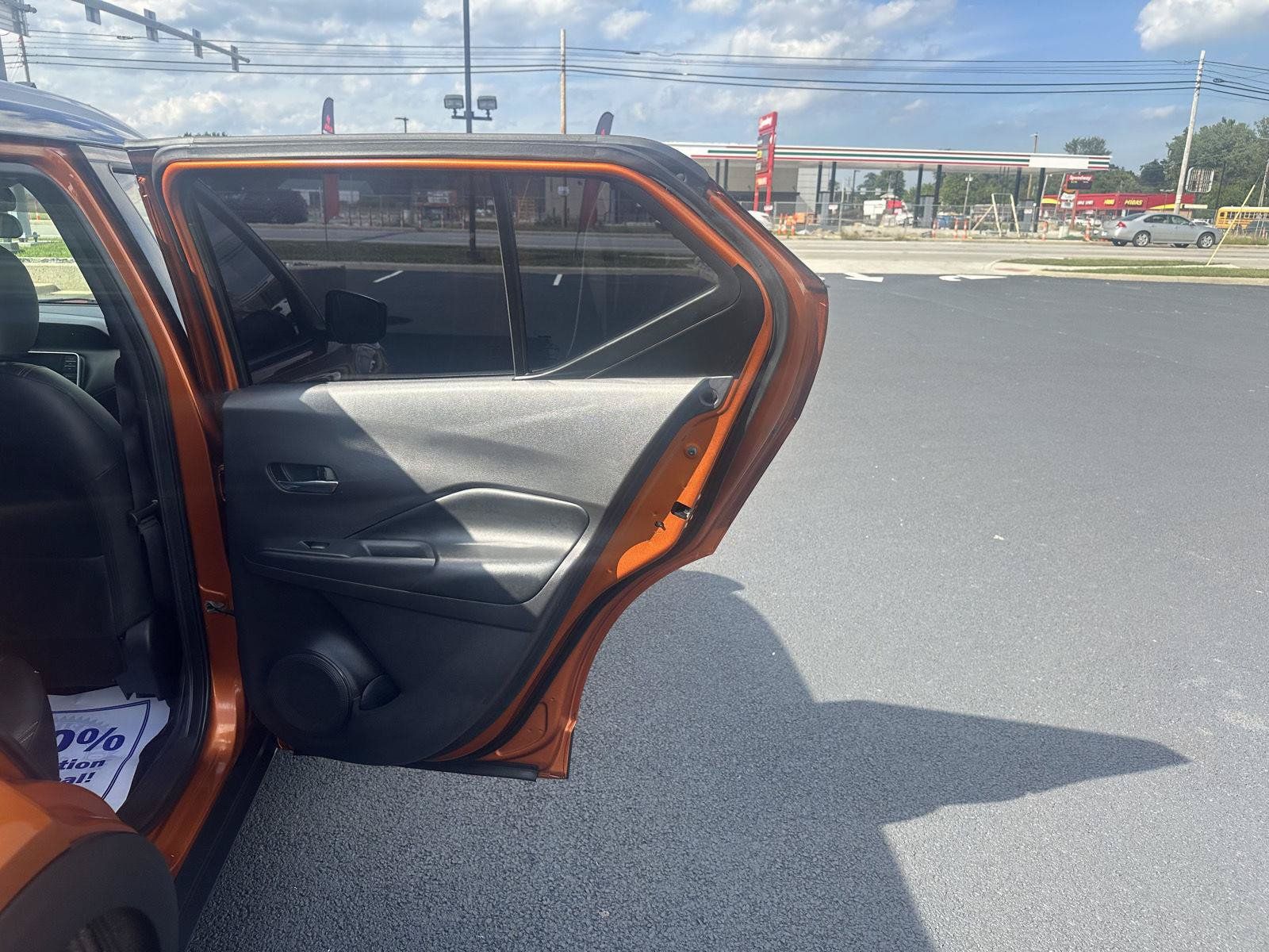 Used 2020 Nissan Kicks SR w/ SR Premium Package FWD image 23