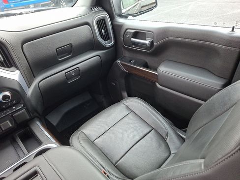 Used 2019 GMC Sierra 1500 SLT image 16
