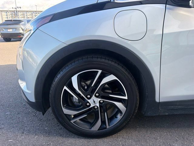 Used 2023 Chevrolet Bolt LT FWD image 4