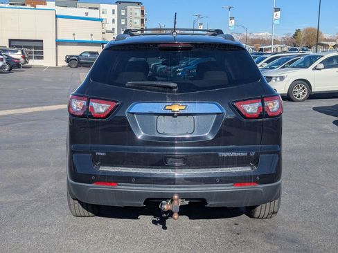 Used 2015 Chevrolet Traverse LT w/ Style and Technology Package image 6