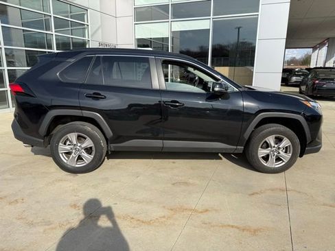 Used 2025 Toyota RAV4 XLE image 8