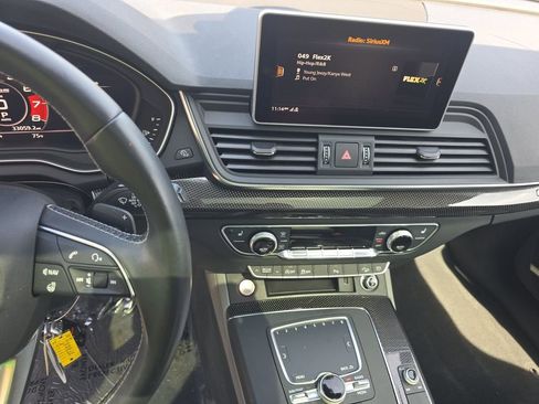 Used 2019 Audi SQ5 Premium Plus AWD/4WD image 6