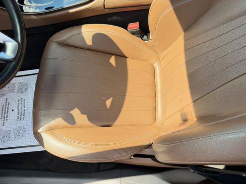 Used 2017 Mercedes-Benz E 300 4MATIC image 13