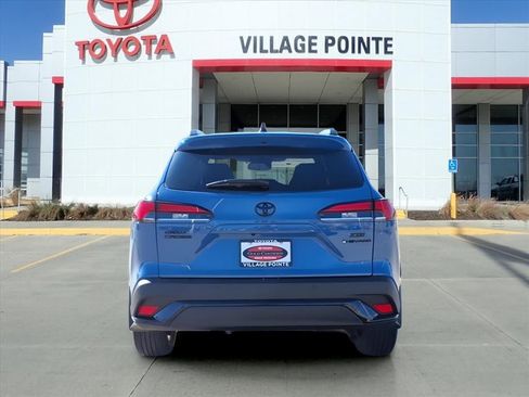 Certified 2026 Toyota Corolla Cross XSE image 4