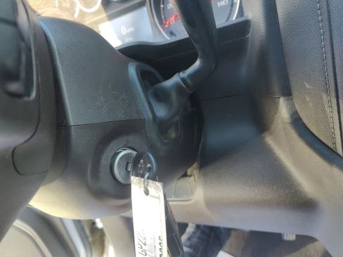 Used 2020 Chevrolet Silverado 2500 LT image 26