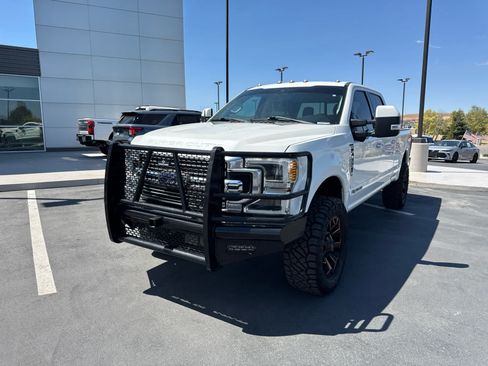 Used 2020 Ford F350 Limited AWD/4WD image 2