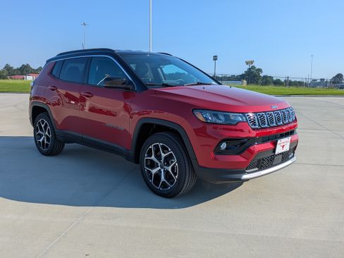 New 2026 Jeep Compass Limited AWD/4WD image 7