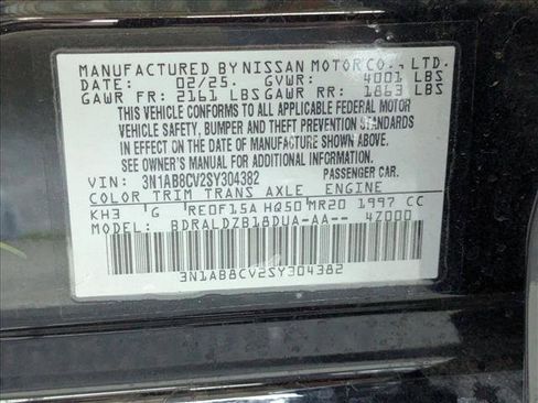 Used 2025 Nissan Sentra SV image 24