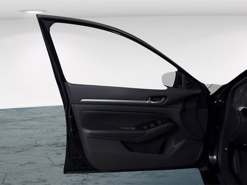 Used 2025 Nissan Altima 2.5 SL image 30