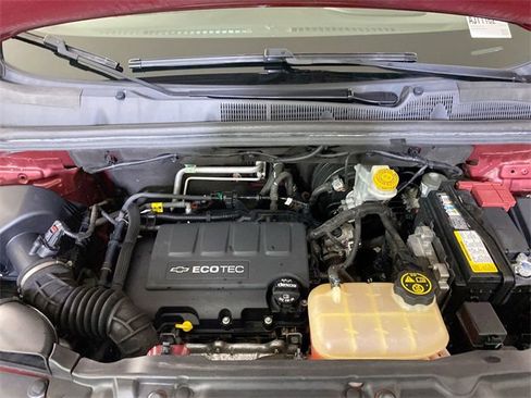 Used 2019 Chevrolet Trax LT w/ LT Convenience Package image 16