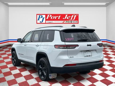 Certified 2025 Jeep Grand Cherokee L Altitude image 5