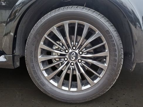 Certified 2024 INFINITI QX80 Premium Select w/ All-Season Package image 9