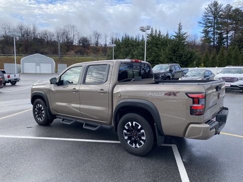 Used 2023 Nissan Frontier PRO-4X w/ Pro Convenience Package image 3