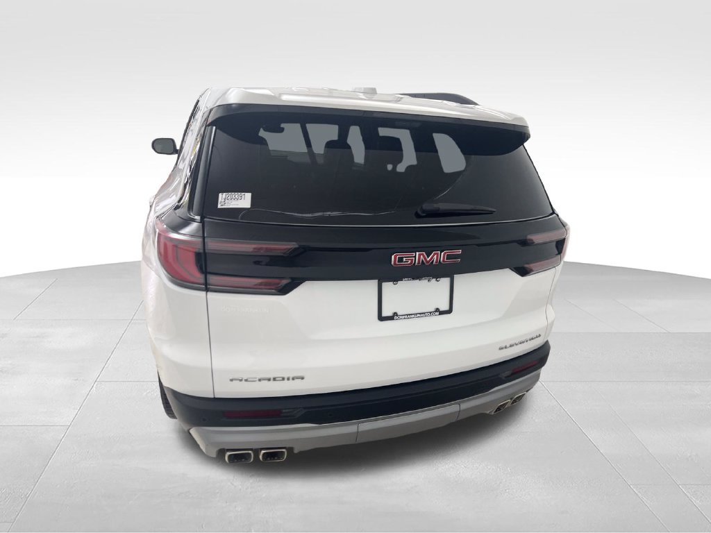 Used 2026 GMC Acadia Elevation w/ Elevation Premium Package FWD image 4