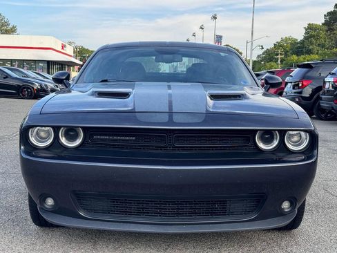 Used 2017 Dodge Challenger SXT w/ Blacktop Package RWD image 3