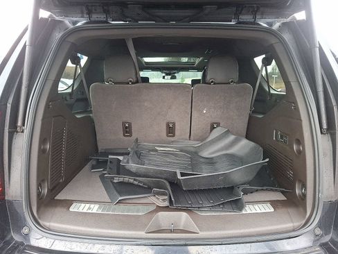 Used 2023 GMC Yukon XL Denali image 29