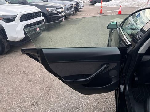 Used 2022 Tesla Model 3 Performance image 37