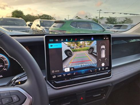 New 2026 Volkswagen Tiguan SE image 10