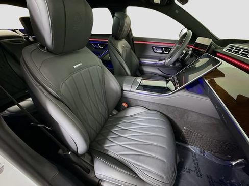 Used 2025 Mercedes-Benz S 63 AMG S image 30