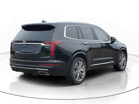 Certified 2024 Cadillac XT6 Premium Luxury AWD/4WD image 3