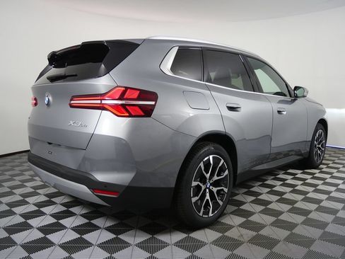 Used 2026 BMW X3 xDrive30i w/ Convenience Package AWD/4WD image 3
