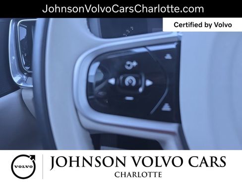 Certified 2025 Volvo V60 B5 Cross Country Plus AWD/4WD image 17