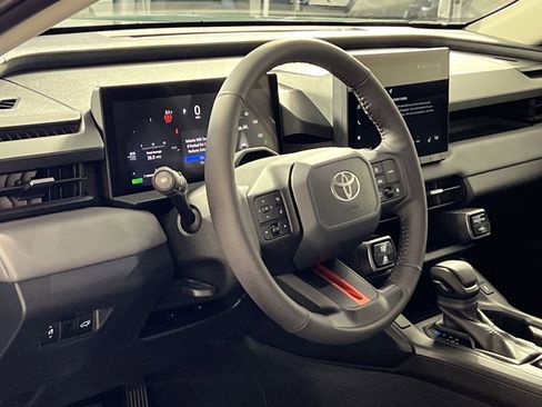 Used 2026 Toyota RAV4 FWD image 17