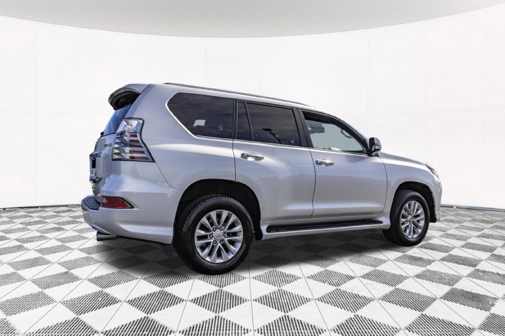 Used 2023 Lexus GX 460 Premium w/ Premium Package AWD/4WD image 10