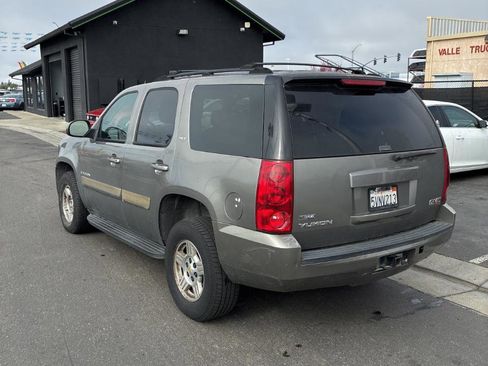 Used 2007 GMC Yukon SLT w/ SLT Preferred Equipment Group image 9