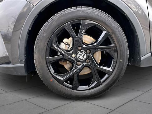 Used 2021 Toyota C-HR Nightshade image 11