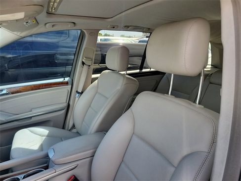 Used 2011 Mercedes-Benz ML 350 2WD image 9