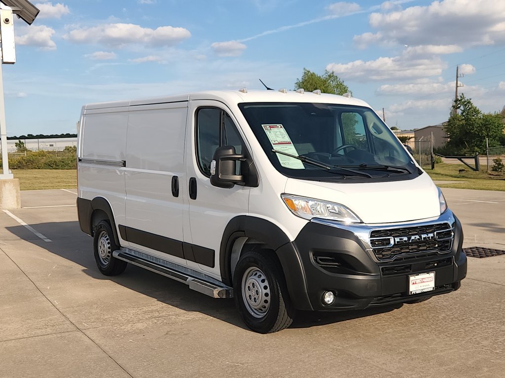 Used 2025 RAM ProMaster 2500 w/ U-Haul Equipment Group FWD image 3